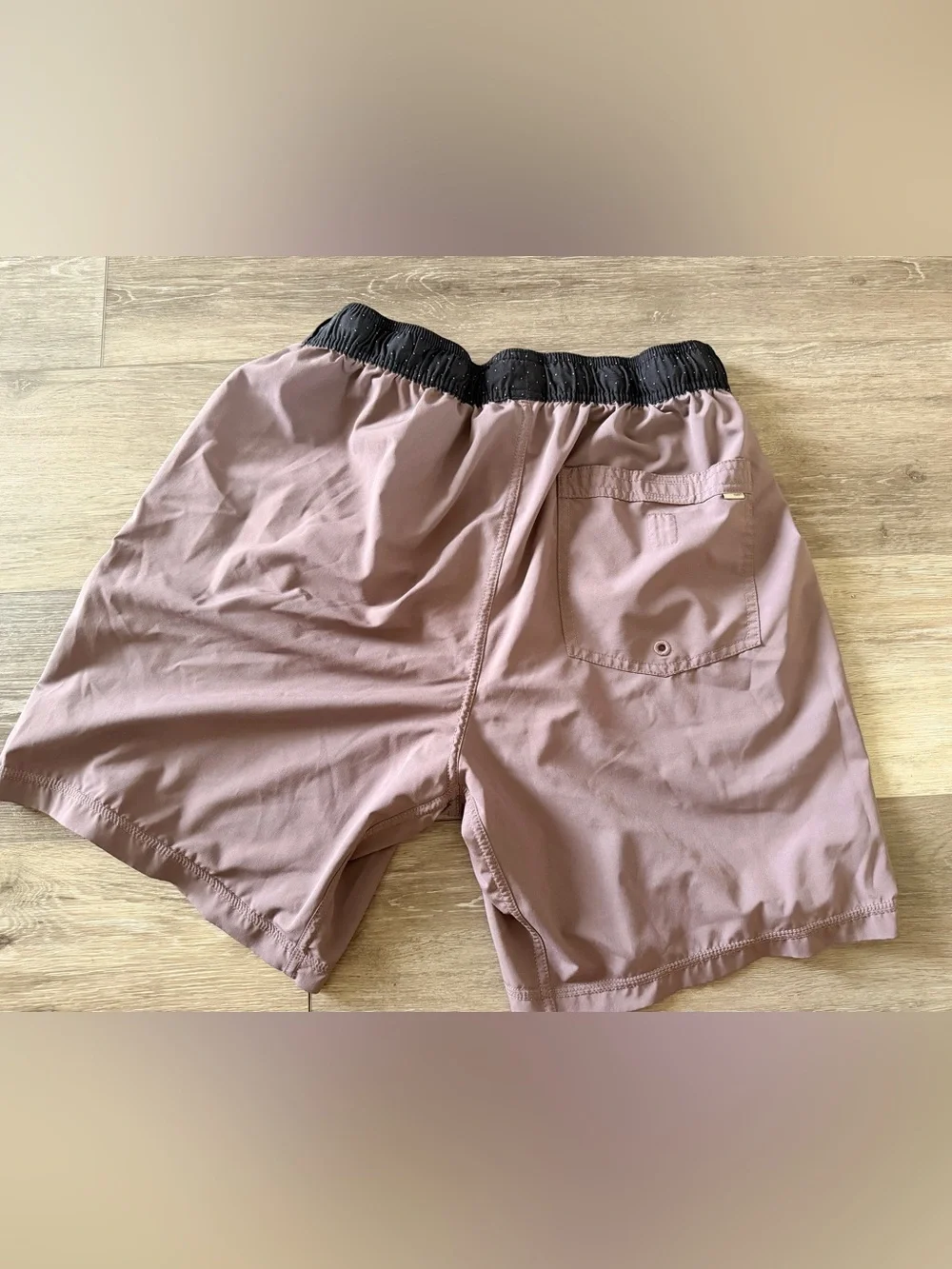 Vuori Men’s Kore Shorts - Size Large